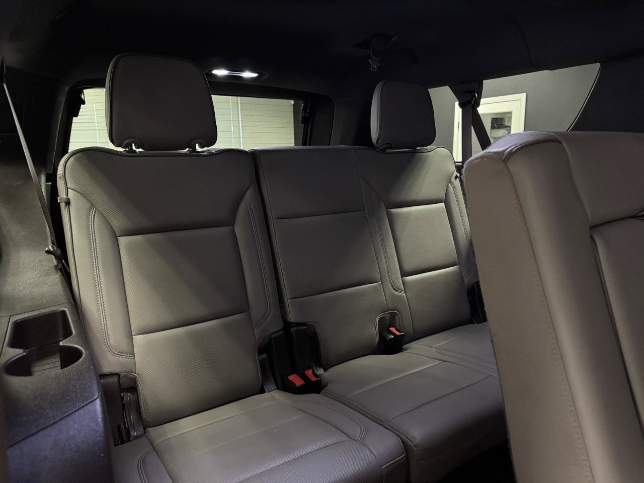 Used 2022 GMC Yukon XL SLT AWD/4WD image 38