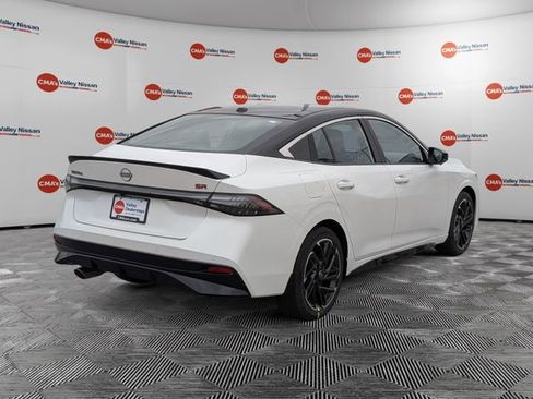 New 2026 Nissan Sentra SR w/ SR Premium Package image 5