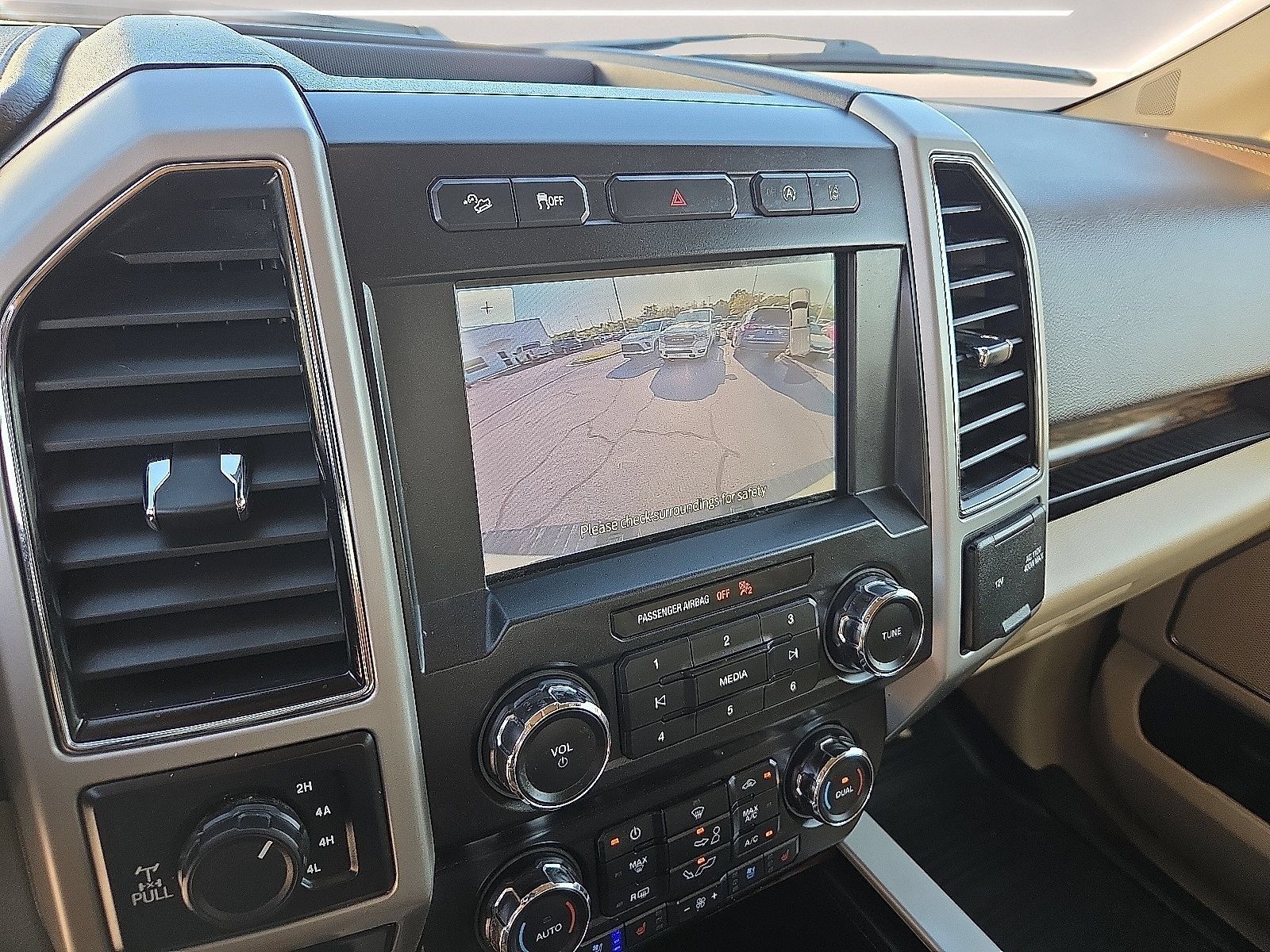 Used 2020 Ford F150 Lariat AWD/4WD image 8