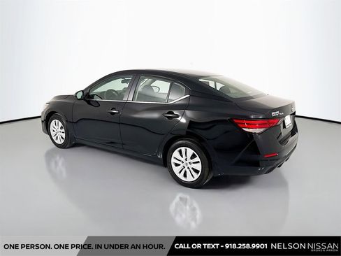 Used 2025 Nissan Sentra S image 7