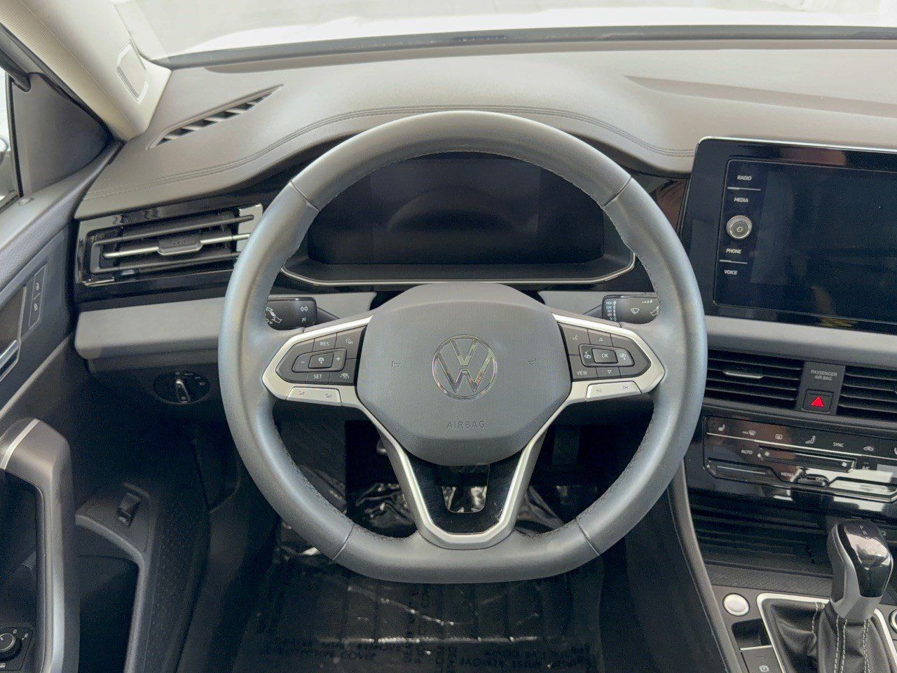 Certified 2026 Volkswagen Jetta SE FWD image 10