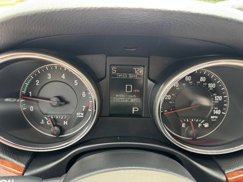 Used 2013 Jeep Grand Cherokee Limited w/ Luxury Group II AWD/4WD image 18