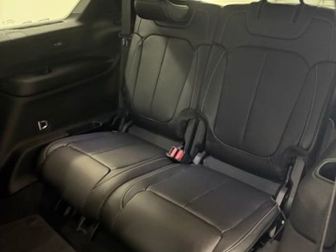 New 2025 Jeep Grand Cherokee L Limited w/ Luxury Tech Group II image 14