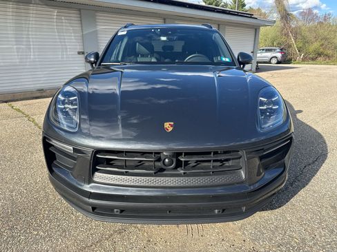 Used 2026 Porsche Macan AWD/4WD image 8
