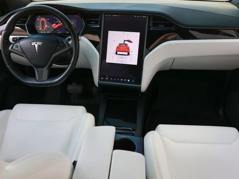 Used 2018 Tesla Model X 100D AWD/4WD image 2