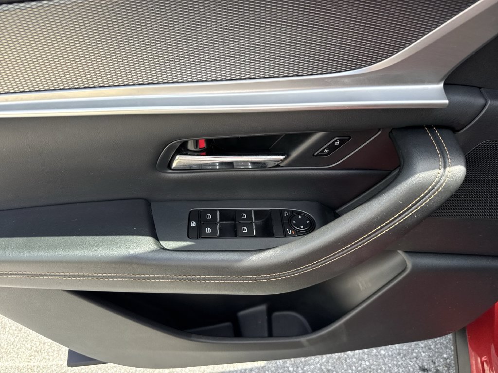 Certified 2024 MAZDA CX-90 Plug-In Hybrid w/ Preferred AWD/4WD image 40