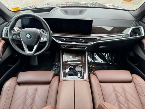Certified 2024 BMW X5 xDrive50e w/ Premium Package image 19