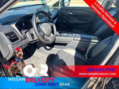 Used 2026 Nissan Rogue SL AWD/4WD image 12