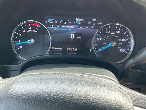 Used 2020 Ford F250 Lariat w/ Lariat Value Package image 30