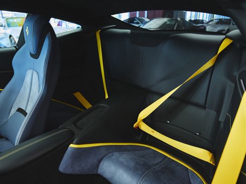 Used 2024 Ferrari Roma image 18