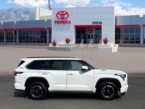 Used 2026 Toyota Sequoia SR5 w/ TRD Off-Road Package AWD/4WD image 3