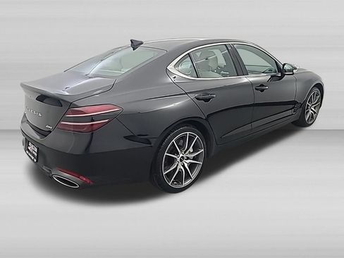 Used 2025 Genesis G70 2.5T AWD/4WD image 3