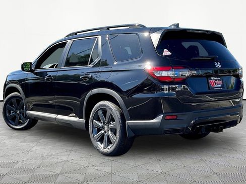 New 2026 Honda Pilot Sport image 4