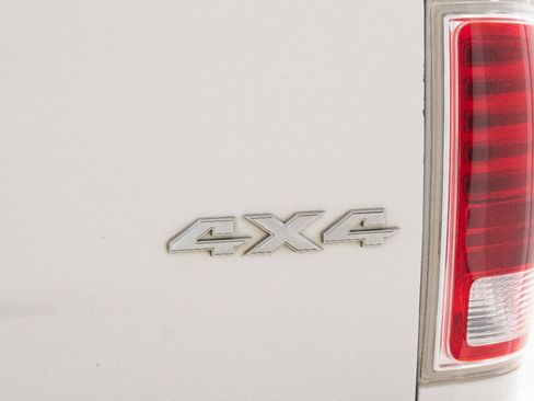 Used 2018 RAM 2500 Laramie AWD/4WD image 19