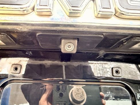 Used 2019 GMC Yukon XL Denali image 7