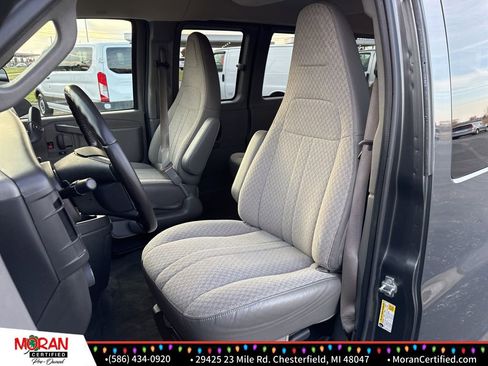 Used 2016 Chevrolet Express 3500 LT w/ LT Preferred Equipment Group image 12