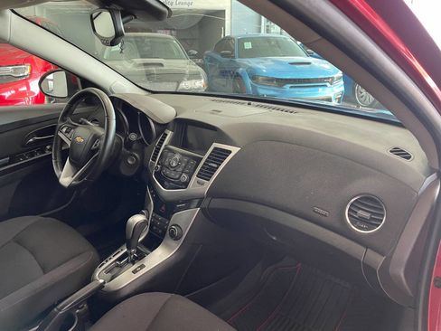 Used 2014 Chevrolet Cruze LT image 28