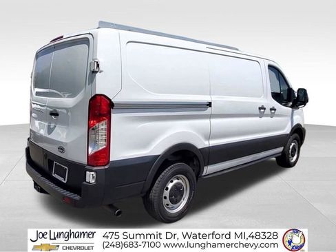 Used 2020 Ford Transit 250 Low Roof RWD image 8