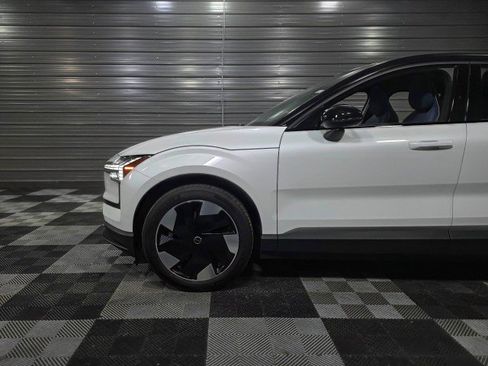 Used 2025 Volvo EX30 Plus image 35