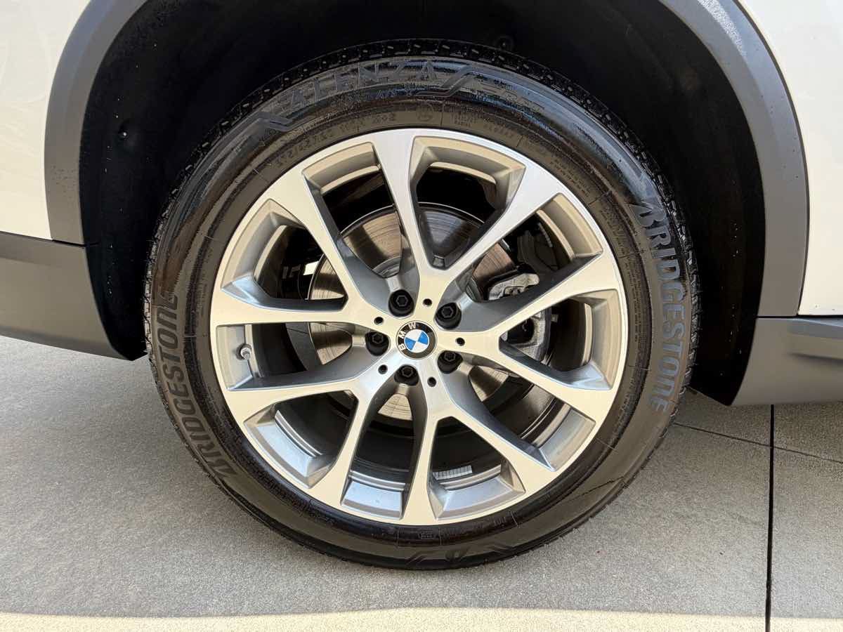 Used 2026 BMW X5 xDrive40i AWD/4WD image 45