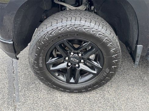Used 2022 Chevrolet Silverado 1500 LT Trail Boss w/ LT Trail Boss Premium Package image 13