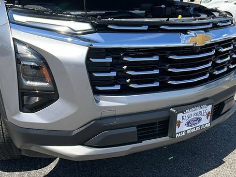 Used 2025 Chevrolet Equinox LT FWD image 11