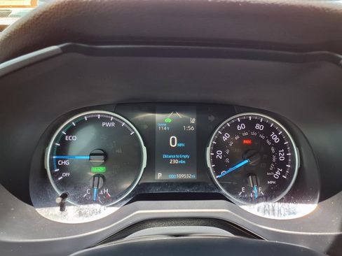 Used 2020 Toyota RAV4 LE AWD/4WD image 30