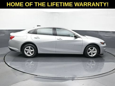 Used 2018 Chevrolet Malibu LS FWD image 7