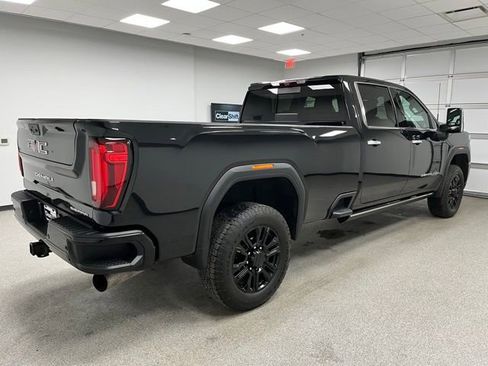 Used 2023 GMC Sierra 3500 Denali w/ Denali Black Diamond Edition AWD/4WD image 11