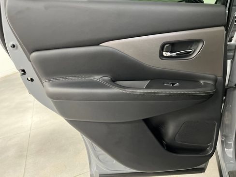 Used 2024 Nissan Murano SL FWD image 19