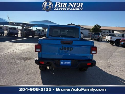 New 2026 Jeep Gladiator Sport image 6