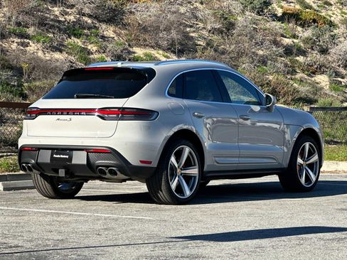 New 2026 Porsche Macan S image 7