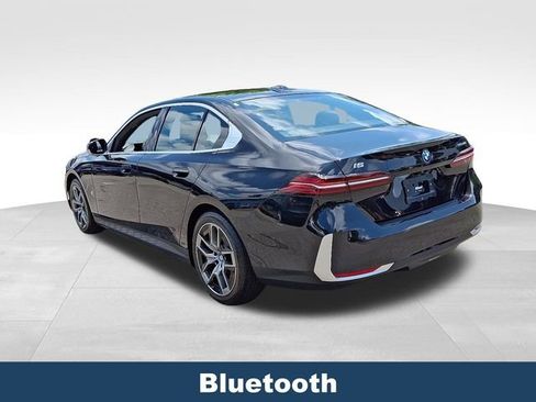 Used 2024 BMW i5 eDrive40i w/ Premium Package image 5