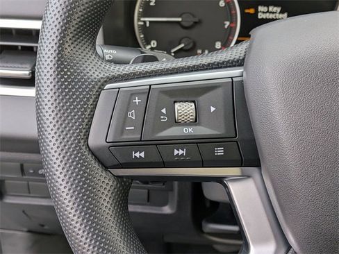 New 2025 Mitsubishi Outlander ES image 16