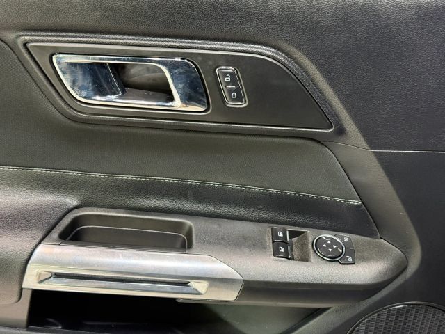 Used 2016 Ford Mustang GT RWD image 11
