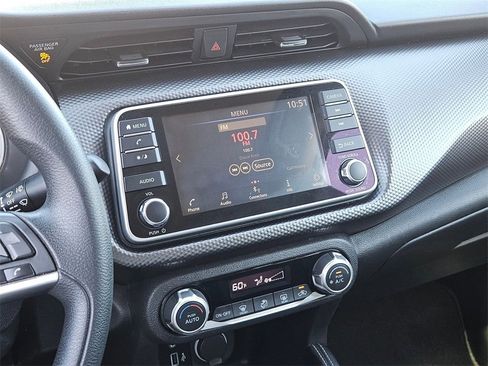 Used 2020 Nissan Kicks SV image 19