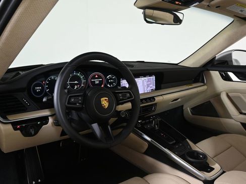 Certified 2021 Porsche 911 Targa 4S image 11