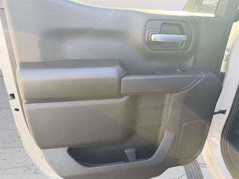 New 2026 Chevrolet Silverado 1500 Custom image 32