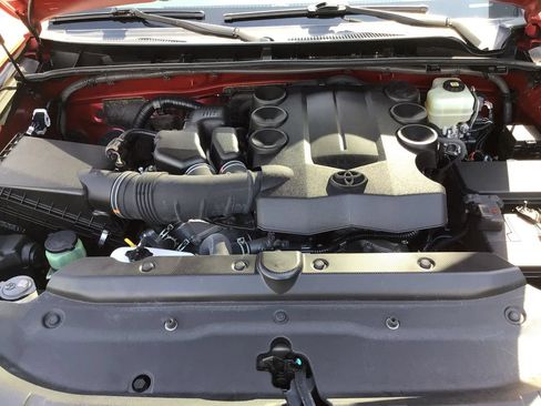 Used 2021 Toyota 4Runner SR5 Premium AWD/4WD image 36