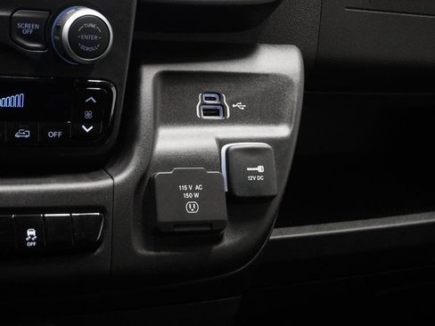 Used 2025 RAM ProMaster 1500 w/ Convenience Group image 29