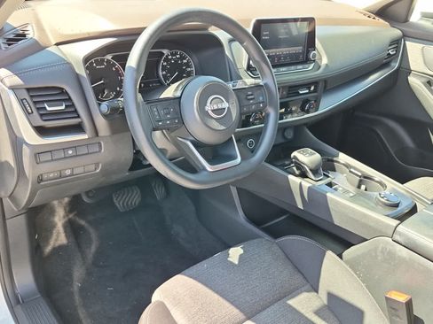 Used 2023 Nissan Rogue SV AWD/4WD image 11