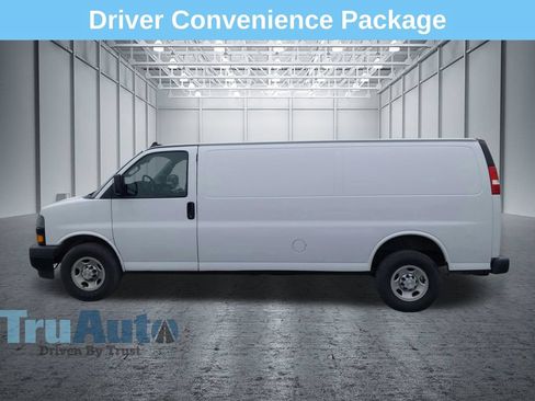 Used 2019 Chevrolet Express 3500 Extended w/ Driver Convenience Package RWD image 4