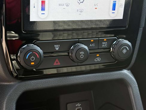 New 2024 Ford Ranger XLT w/ FX4 Off-Road Package AWD/4WD image 15