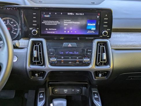 Used 2023 Kia Sorento S AWD/4WD image 20