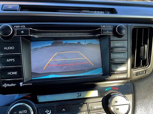 Used 2017 Toyota RAV4 XLE image 21