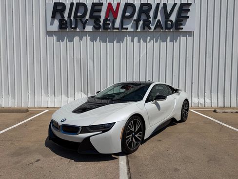 Used 2019 BMW i8 Coupe AWD/4WD image 1