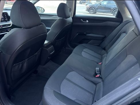 Used 2023 Kia K5 LXS image 11