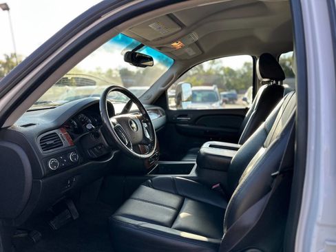 Used 2008 Chevrolet Silverado 2500 LTZ w/ Suspension Package, Off-Road image 12