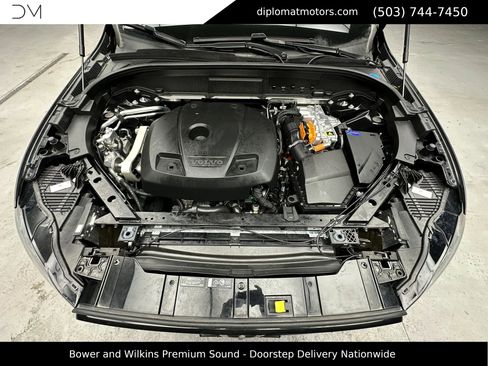 Used 2024 Volvo XC60 T8 Ultimate w/ Protection Package Premier image 48