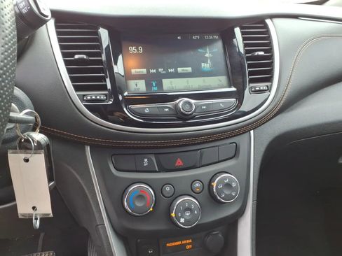 Used 2017 Chevrolet Trax LS image 30